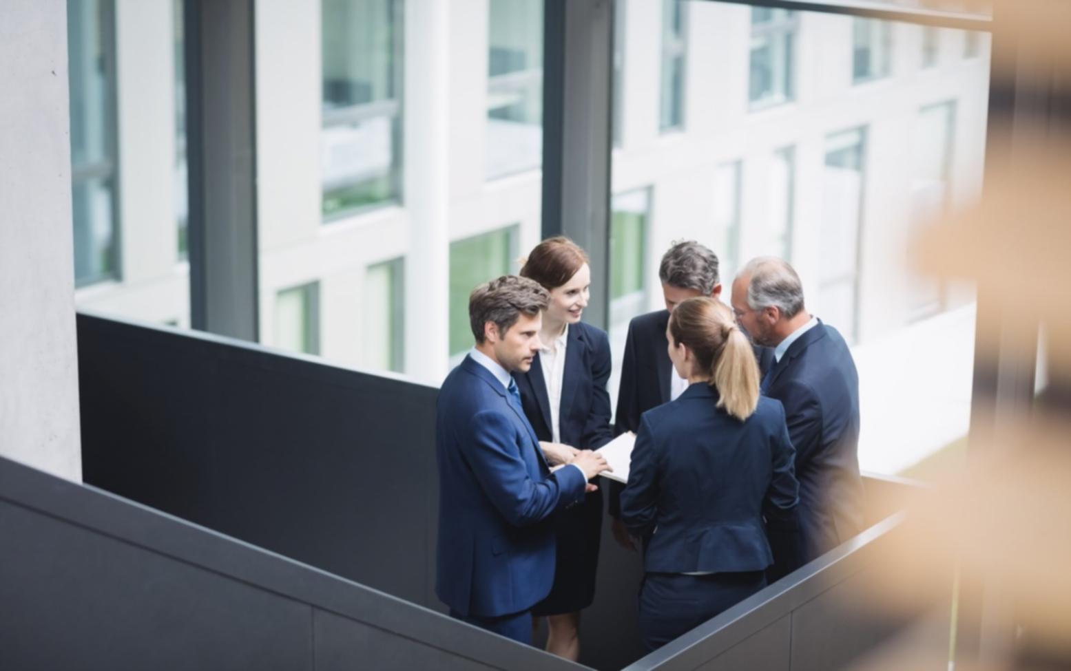 Financial planning consultation showing goal tracking methods