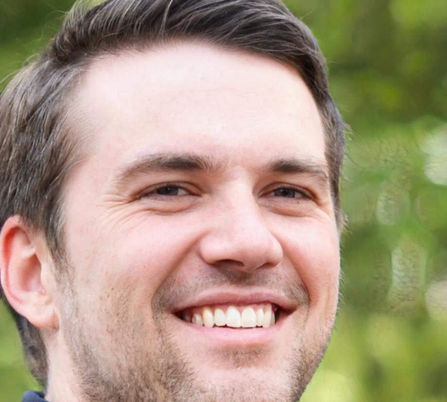 Portrait of Kieran Whitlock, Senior Financial Advisor