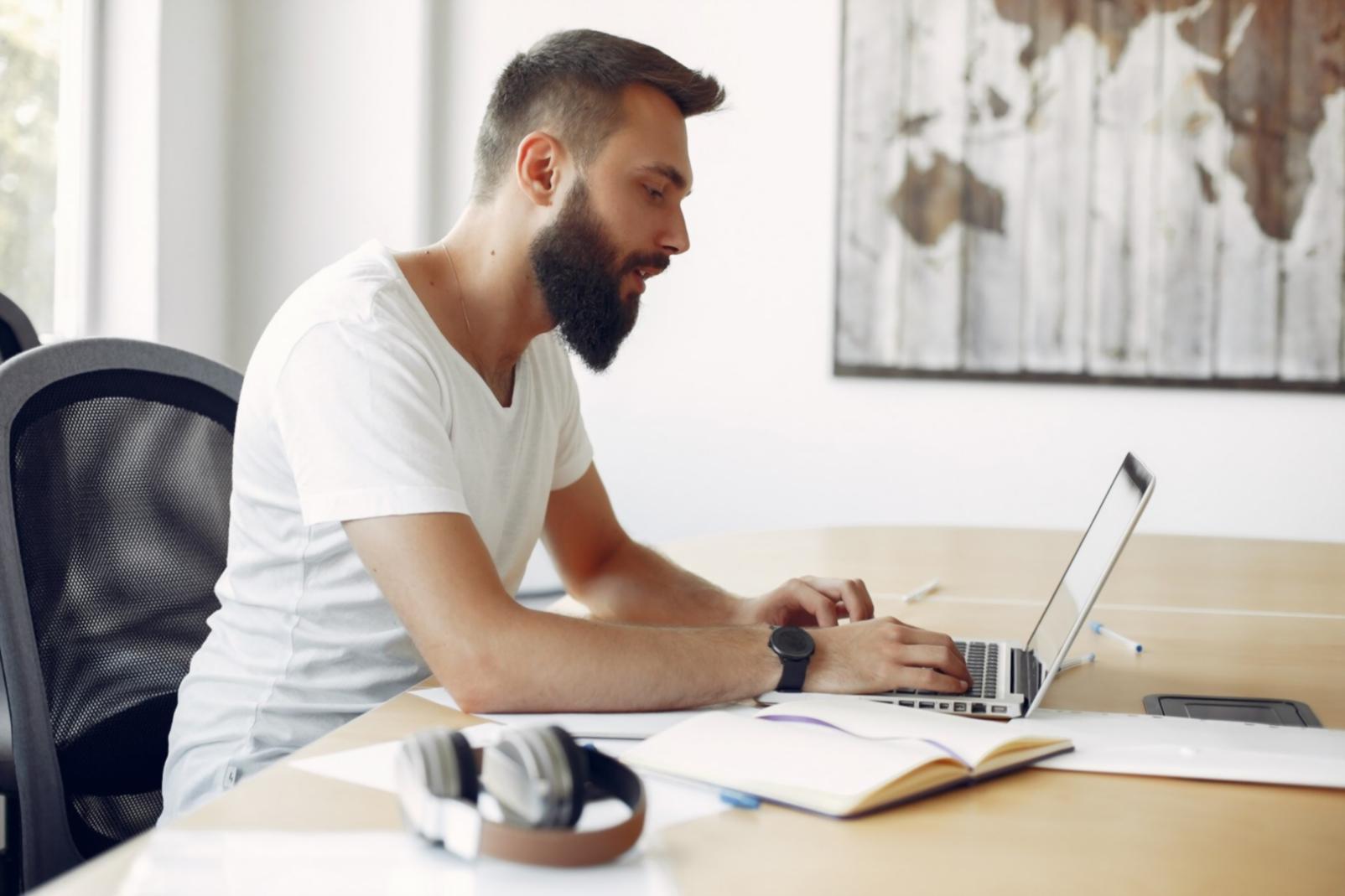 Students collaborating on financial planning exercises in group study session